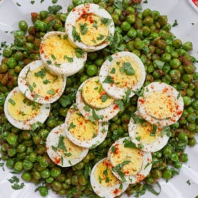 stir-fried green peas with egg (sukhi matar anda ki sabzi)