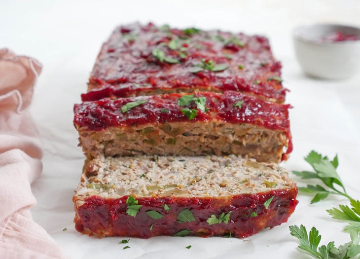 Thanksgiving Meatloaf by myheartbeets.com