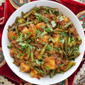 instant pot aloo beans (punjabi potatoes and green beans)