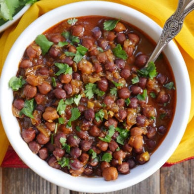 instant pot kala chana (brown chickpea curry)