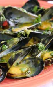 Steamed Mussels in Mango and White Wine Sauce | My Heart Beets